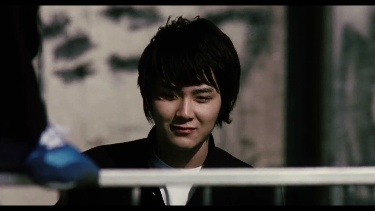 Blue Spring (2001) | opening scene