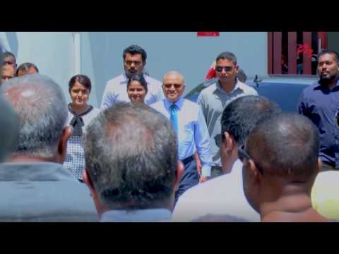 އަޅުގަނޑު މިހުރީ ގަދަކޮށް، ދޫނުދެއްވާތި: ފާރިސް