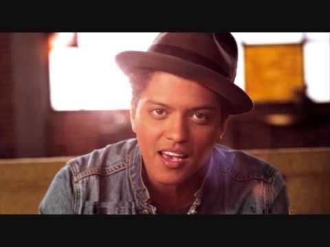 Bruno Mars Gold 1