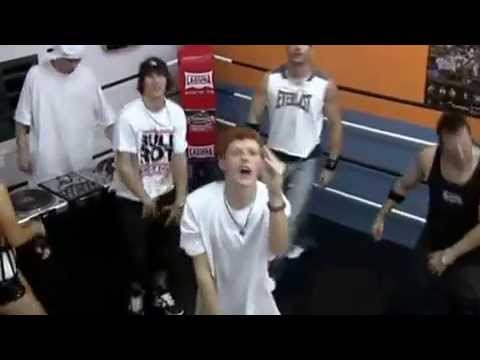 Santaflow feat Norykko, Eneyser, Currice y Porta  Segundos fuera !!!!