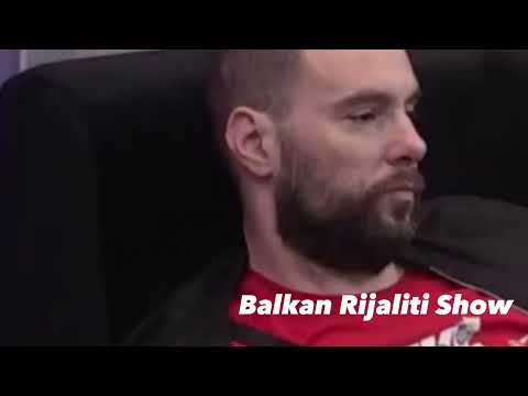 ZVEZDAN SLAVNIĆ BACIO OKU NA OVU ZADRUGARKU: Rasplakao ljubavnicu zbog Maje, a sada flertuje sa NJOM