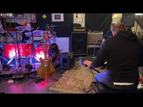 Magi,Smith,Zag Fusion trio 2 session 1 song