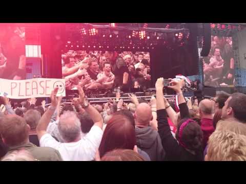 Bruce Springsteen - Save My Love and Hungry Heart - Coventry 3 June 2016