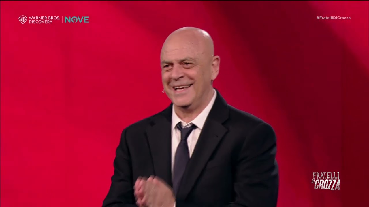 Crozza: "I cinesi ci vedono come un enorme involtino primavera da sbranare"
