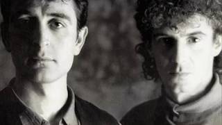 EL ULTIMO DE LA FILA - Lápiz tinta