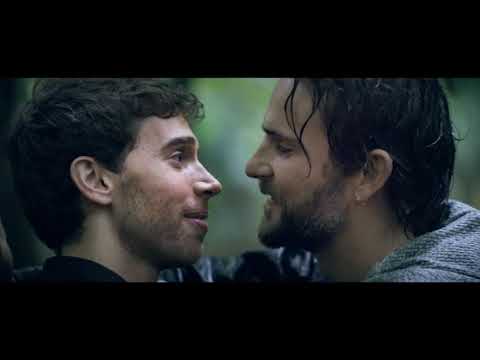 The story of Justin and Riley - All kisses