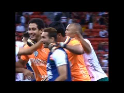 Gol do goleiro Lauro Goleiro da Portuguesa, Portuguesa 1 x 1 Flamengo, Brasileirão 2013