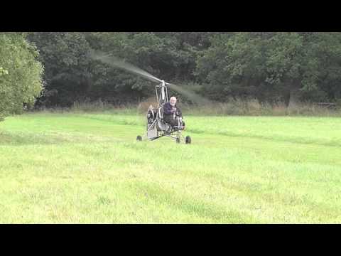 Ken Wallis showing us how to fly