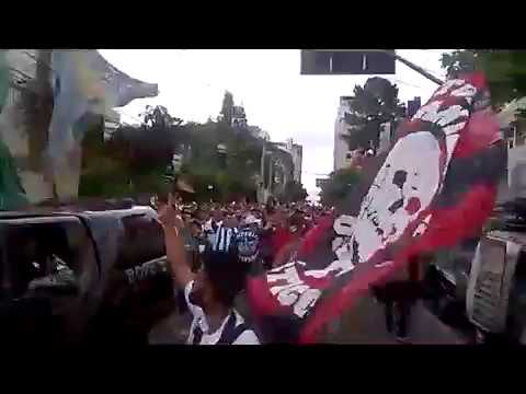 bateria da Império e Fanáticos unidas em hmenagem a Chape