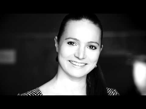 LUCIE SILKENOVÁ: Zdeněk Liška - Spalovač mrtvol