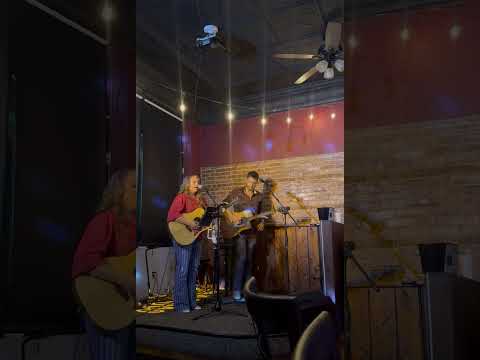 Promotional video thumbnail 2 for Laura Caroline