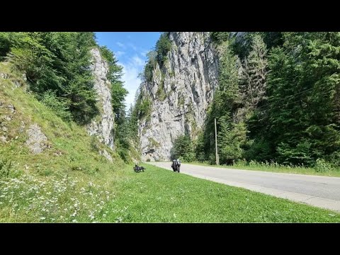 Ep.119: Bran-Rucar Corridor (MOTO TOUR): fairytale villages, imposing mountains, mountain passes,...