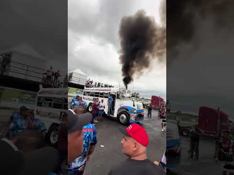 Es mas rapido🤯que buses de esmeralda guatemala🔥#panama #busesguatemala #busesdechile #carreras
