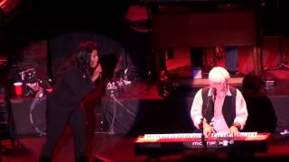 Michael McDonald and Ms. Monet sing Ain&#39;t No Love To Be Found