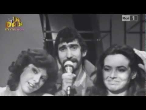 ♪ Stefano Rosso ♫ E allora senti cosa fò ♪