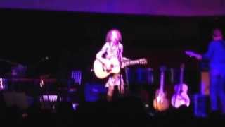 Patty Griffin, clip of &quot;Don&#39;t Let Me Die in Florida&quot;, Oct 2013, Tulsa, OK