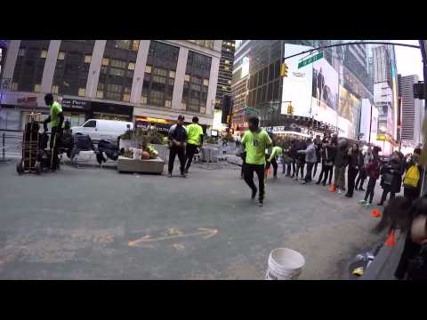 New York Street Performers (The Breeze Team)