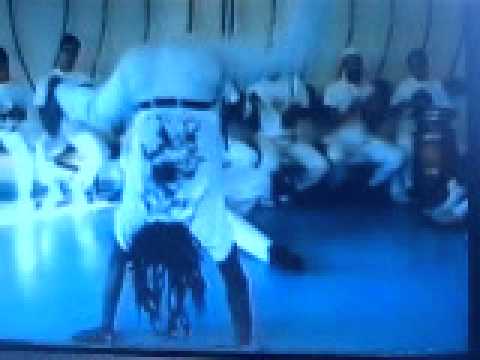 Capoeira Angola: Mestre Joao Grande's roda April1996 - Chicago & Cobrinha