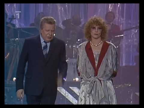 Naďa Urbánková - Ten dav,to je proud [New York, New York] (1986)