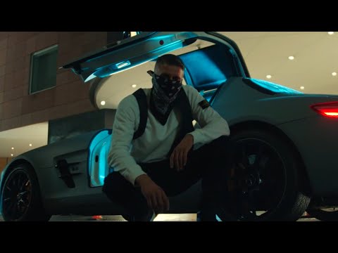 AK AUSSERKONTROLLE feat. NGEE - Krumme Dinger