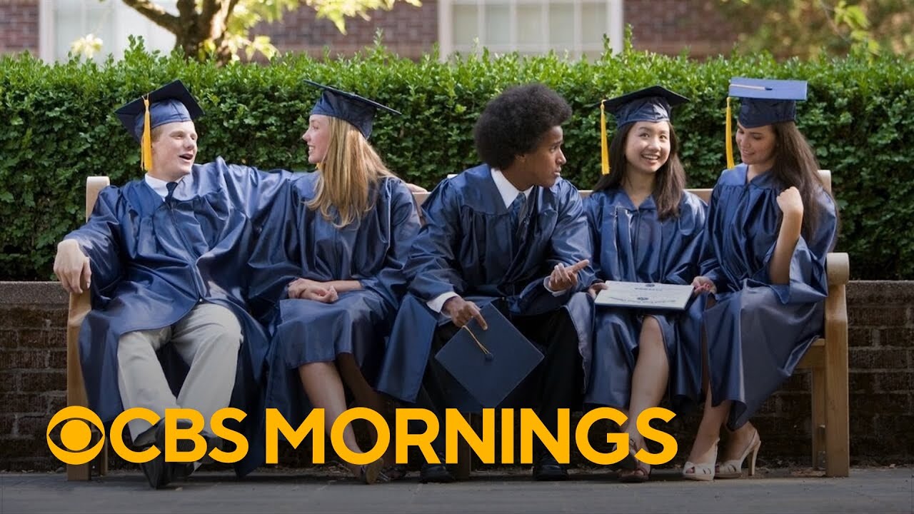 How new grads can navigate a challenging job market