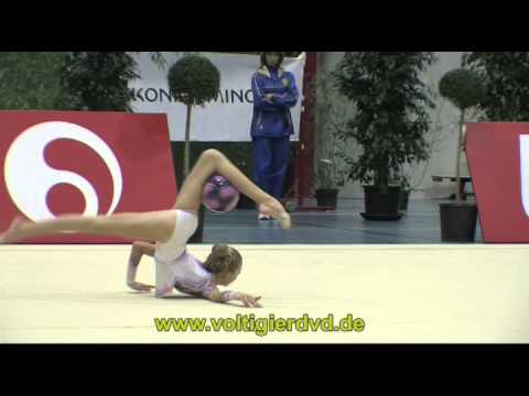 Happy-Gym-Cup Gent 2010 - Hopes Ball 02 Ella YASTREBOVA