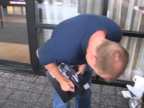 David Eckstein signs autographs for The SI KING 6-6-13