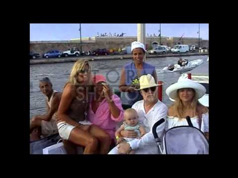 download lagu mp3 mp4 Rod Stewart St Tropez, download lagu Rod Stewart St Tropez gratis, unduh video klip Rod Stewart St Tropez