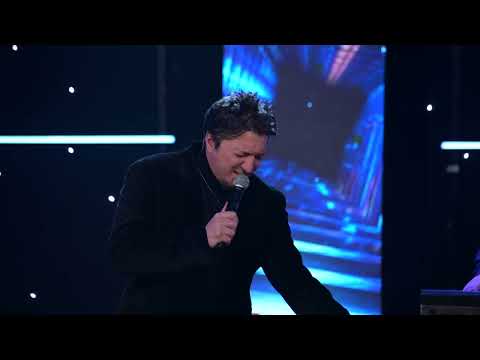 Kaan Mazhar - Potpori Bahçe duvarından (Music & Talk TV Show)