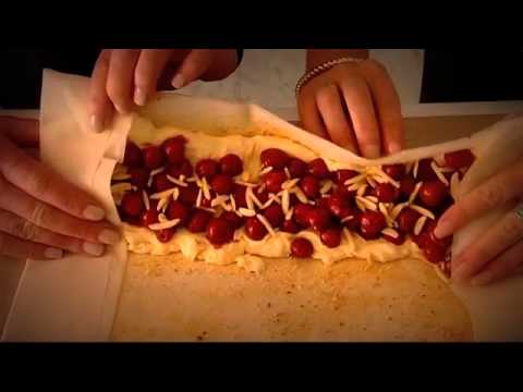 download lagu mp3 mp4 Cherry Cheese Strudel, download lagu Cherry Cheese Strudel gratis, unduh video klip Cherry Cheese Strudel