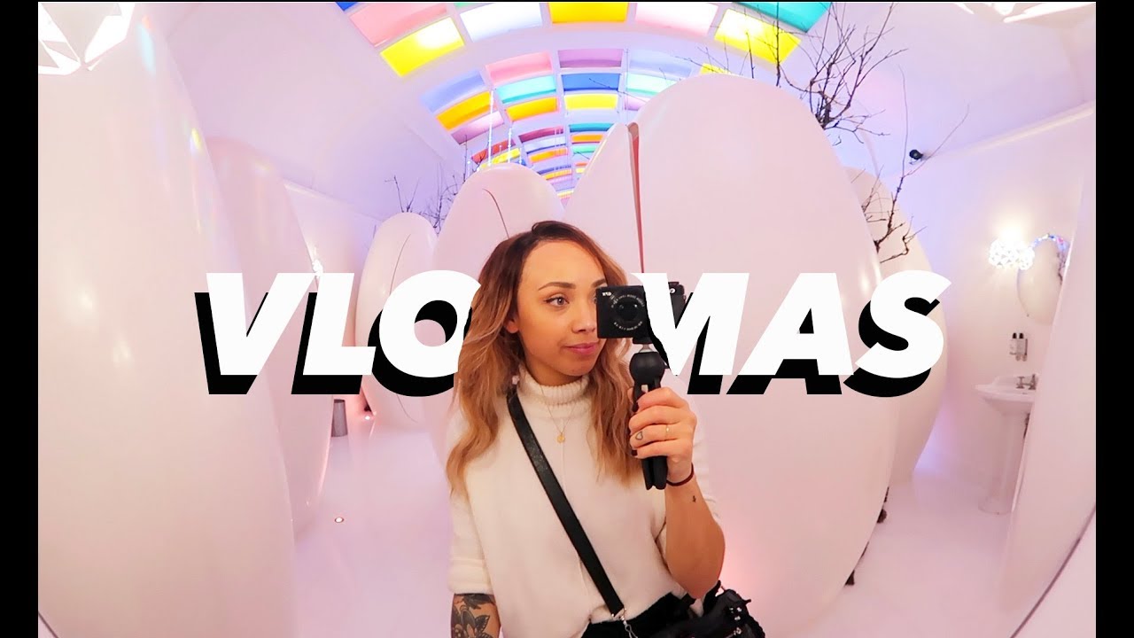 MENTAL HEALTH CHAT, CHAMPAGNE & CAKE!