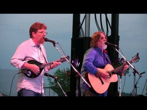 Tim O'Brien & Darrell Scott "Gentle On My Mind" Grey Fox 2014