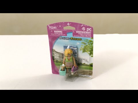 Unboxing Playmobil: Woman with her Chihuahua (2020) – 70241
