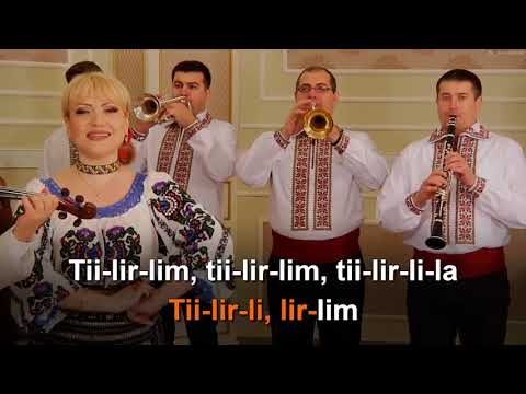 Adriana Ochișanu: "Când aud că-n sat e joc". 🄺🄰🅁🄰🄾🄺🄴