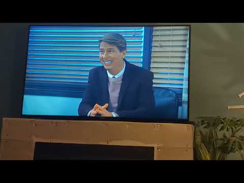 Darlene having an interview 🎠