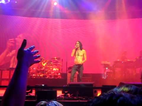 Incubus - Dig (Live rendition in Las Vegas)