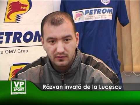 Razvan invata de la Lucescu