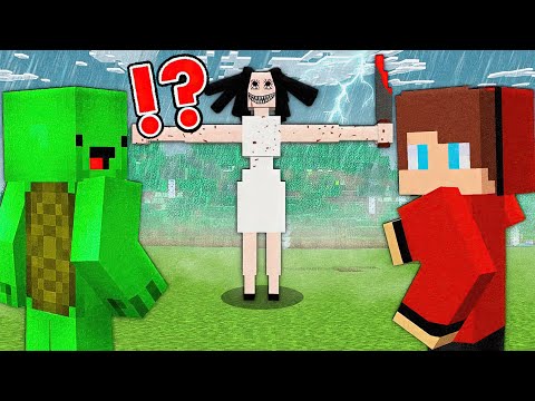 Funny Mikey vs Scary Minecraft Chase: JJ and I face spooky dance challenge!