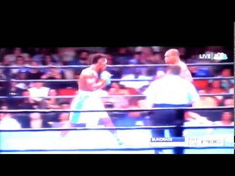 Jermall Charlo vs Cornelius Bundrage Full Fight (Round 3)