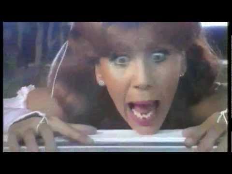 Csongrádi Kata: ( E ) ENNI vagy NEM ENNI klip - Eat or not to eat -Essen oder nicht essen