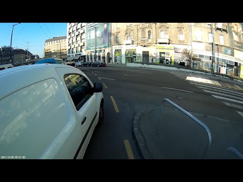 MCH-832 Ha nem megyek át a piroson, ez nem történik meg - This wouldn't happen if I didn't jump red