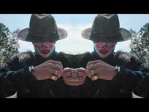 Aiwaska & Idd Aziz  - At Night