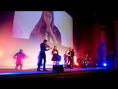 Marcin Wyrostek & COLORIAGE & Ula Szumska "Dwa serduszka, cztery oczy"