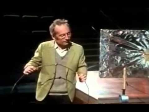 Heinrich Hertz radio waves experiment - The discovery of radio waves