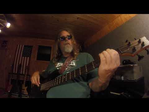 FREE FALLIN'-TOM PETTY-BASS COVER