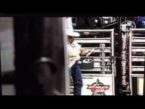 BJ Kramps 82.5 point Bull ride at Nampa ID 2004