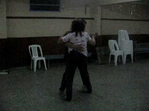 mi tia bailando tango parte 1