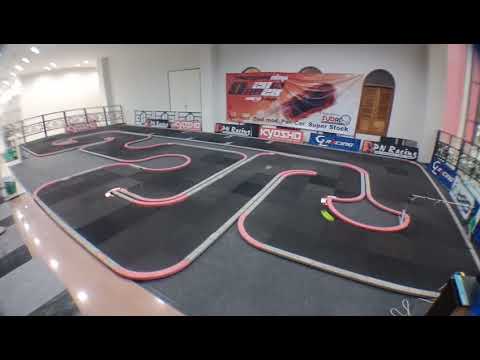 Atomic FFZ 1/28 Front wheel drive testing (fluro yellow car)