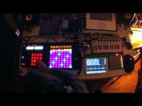 Live improvisation iPad Samplr, Toy Music Box, Ableton Push, Maschine, Leap Motion