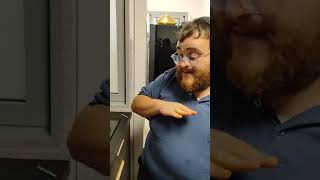 מטבוחה, אין יידיש מאטבוכא, מיטן שעף צביקה קרויזער